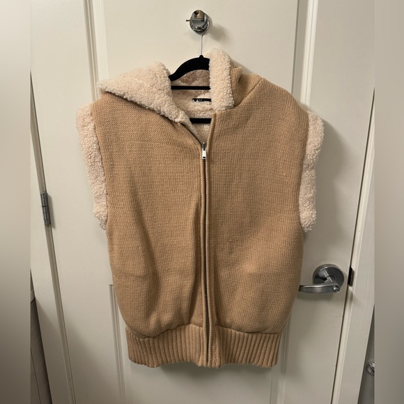NWOT Zara Sherpa vest - Picture 2 of 3